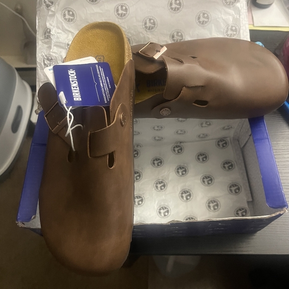 NEW WITH BOX Women's Size 10 Boston Brown Leather Birkenstock Clog Narrow - Picture 2 of 2